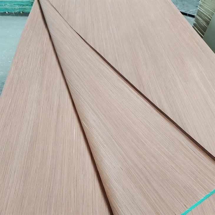 Red Gurjan Engineered Wood Veneer Sheet